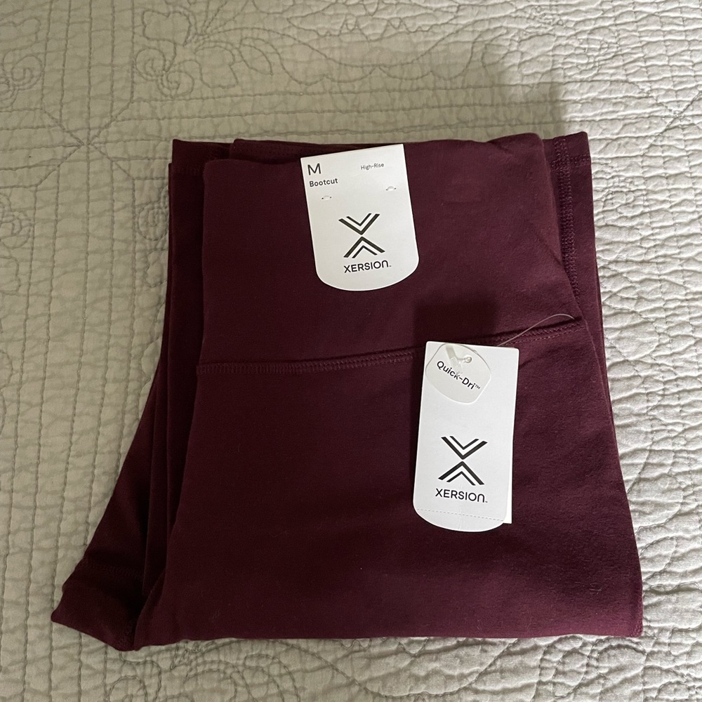 Xersion High Rise, Bootcut Legging - Picture 2 of 6